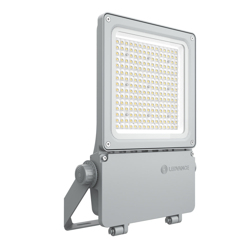 LED reflektor 80W IP66 2200K 45° – vonkajšie LED svietidlo LEDVANCE