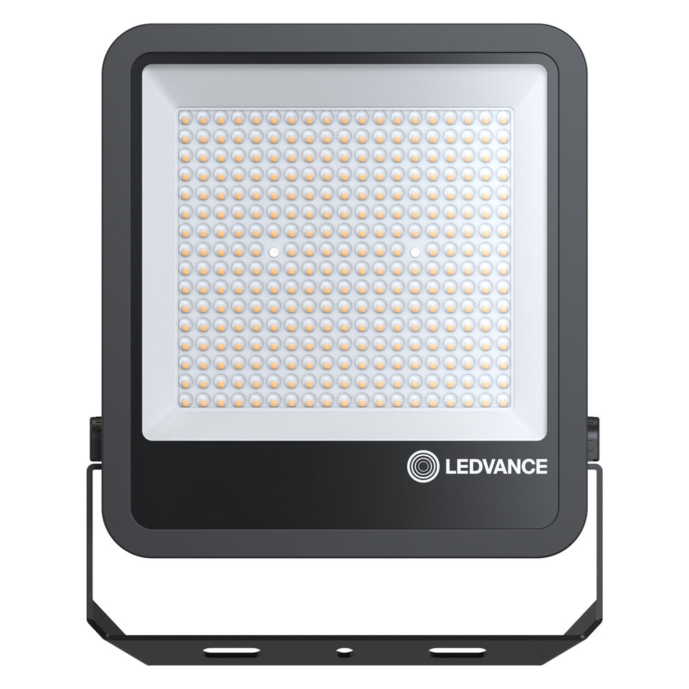 LED reflektor 160W IP66 3000K 48° – vonkajšie LED svietidlo LEDVANCE